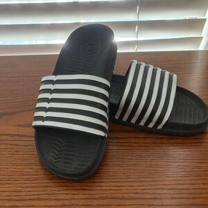 Hunter slides - Navy & White